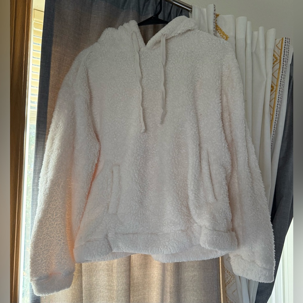 Universal Thread Cream Fleece Hoodie